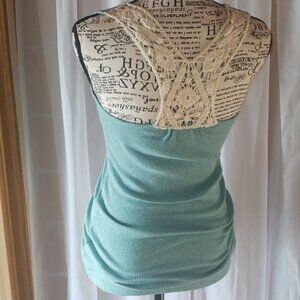 Ribbed Tank Top w/ Knit back sz Med